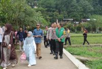 Kapolres Mojokerto AKBP Andi Yudha Pranata tinjau objek wisata