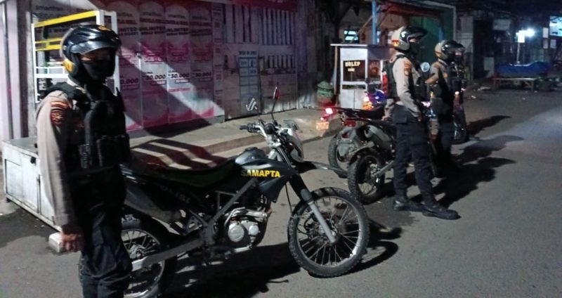 Satsamapta Polres Pelabuhan Tanjung Perak Patroli Harkamtibmas