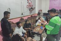 Polres Gresik gerebek tempat karaoke