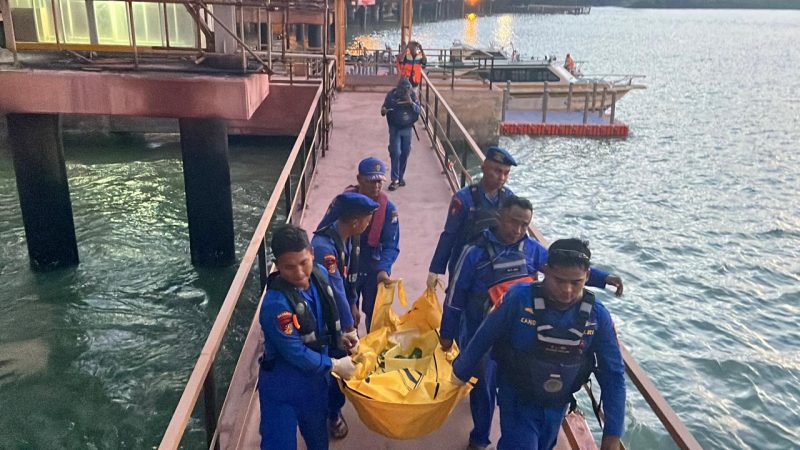 Satpolairud Polres Gresik evakuasi jasad lansia