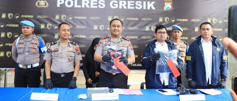 Kapolres Gresik AKBP Ramadhan Nasution saat ungkap kasus pencabulan