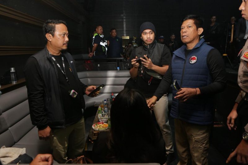 Ditresnarkoba Polda Jatim razia THM di Surabaya