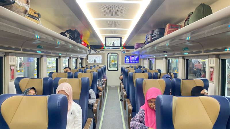 Pengguna KAI Daop 8 Surabaya