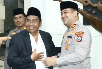 Kapolres Gresik AKBP Ramadhan Nasution saat hadiri Darul Ihsan Bersholawat