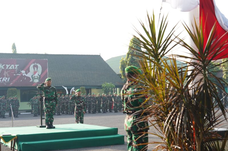 Kasrem 084/Bhaskara Jaya Kolonel Inf Nico Reza H. Dipura