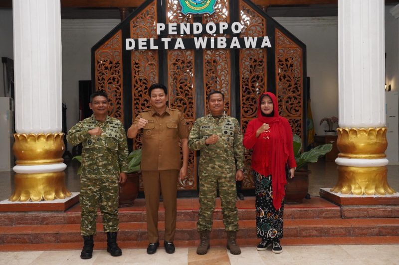 Danrem 084/Bhaskara Jaya Brigjen TNI Kohir silaturahmi ke Pendopo Delta Wibawa Sidoarjo