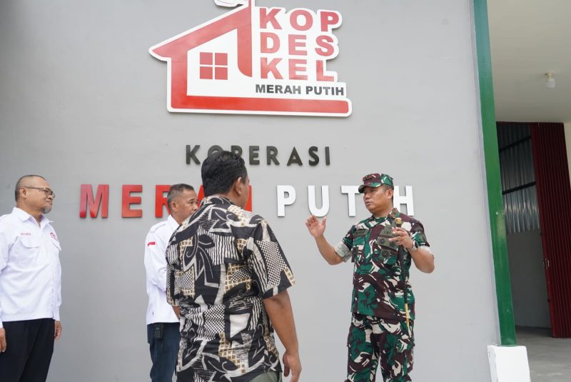 Danrem 084/Bhaskara Jaya Brigjen TNI Kohir tinjau bangunan KDKMP
