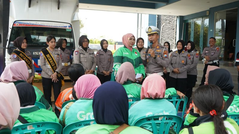 Satlantas Polres Probolinggo Kota peringati Hari Kartini