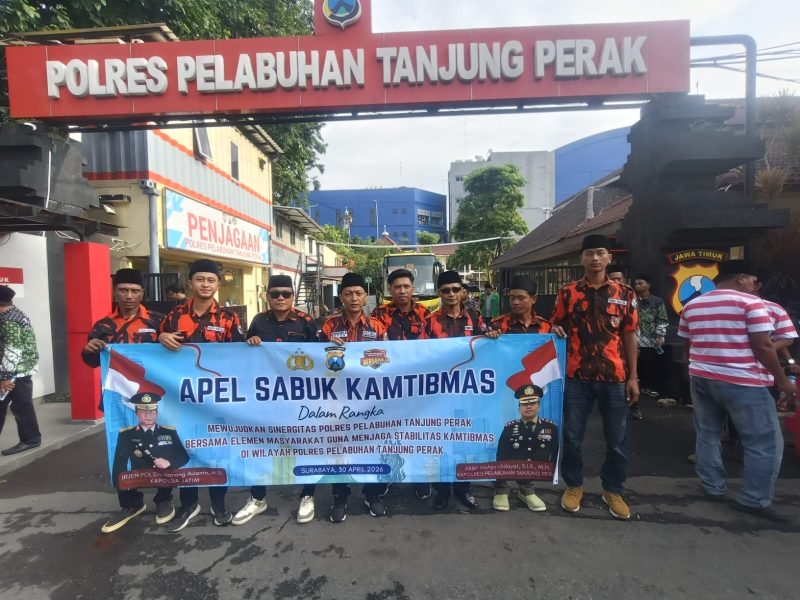 Polres Pelabuhan Tanjung Perak bersama Masyarakat saat Apel Sabuk Kamtibmas