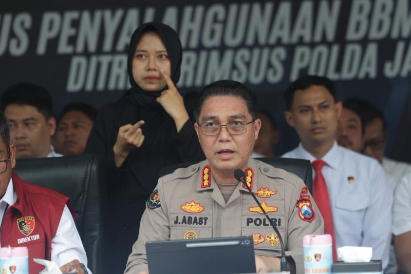 Kabid Humas Polda Jatim Kombespol Jules Abraham Abast