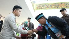 Wapres RI Gibran Rakabuming Cek Layanan Fast Track di Bandara Juanda