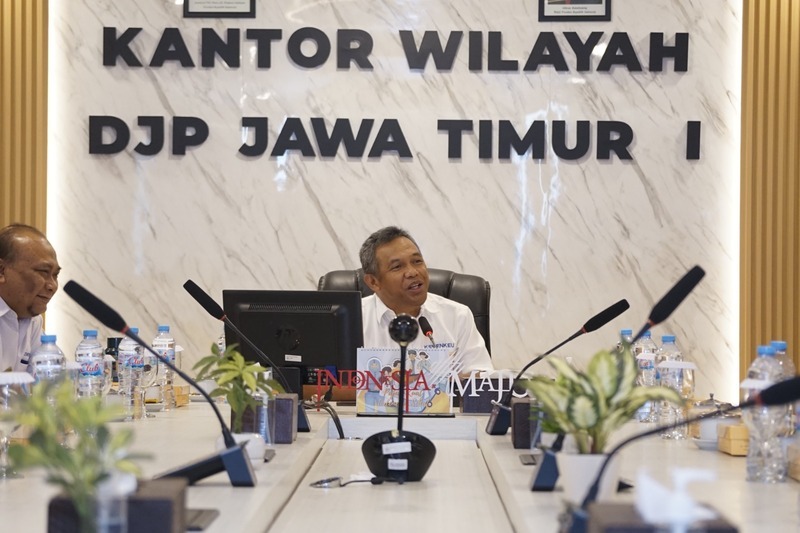 Karantina DJP Jatim I Max Darmawan berita sambutan dalam audiensi bersama KADIN Jatim