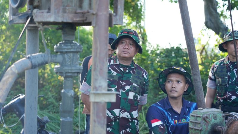Danrem 084/Bhaskara Jaya Brigjen TNI Kohir cek lokasi sumur bor