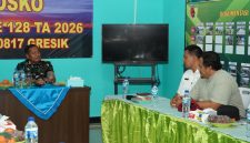 Danrem 084/Bhaskara Jaya Brigjen TNI Kohir saat beri arahan di Posko