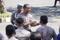 Wakapolrestabes Surabaya, AKBP Rosyid Hartanto berikan arahan