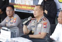 Kapolrestabes Surabaya Kombespol Luthfie Sulistiawan ungkap kasus pemalsu dokumen UTBK SNBT