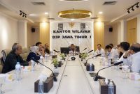 Kanwil DJP Jatim I saat forum diskusi dengan DPP APINDO