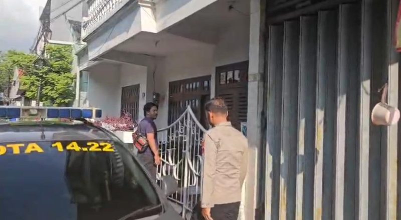 Polsek Gresik Kota jemput tersangka dirumahnya