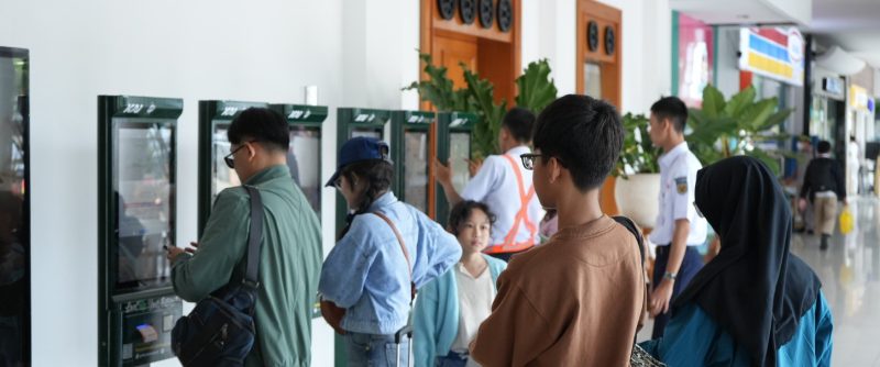 Pelanggan KAI Daop 8 Surabaya
