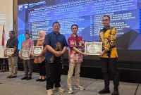 Polres Gresik terima penghargaan