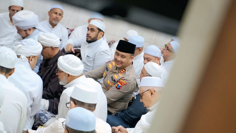 Kapolres Gresik AKBP Ramadhan Nasution saat Haul Habib Abu Bakar Assegaf