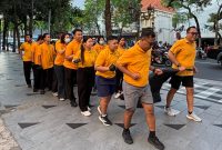Kampi Hotel Tunjungan Surabaya lakukan Plogging Day