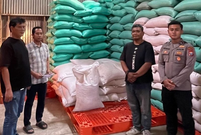 Polres Pelabuhan Tanjung Perak distribusikan jagung ke Bulog