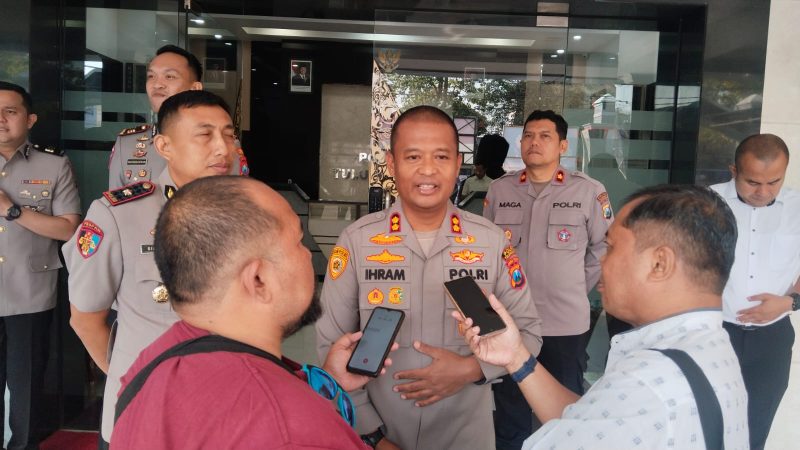 Kapolres Tulungagung AKBP Ihram Kustarto berikan keterangan