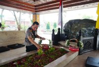 Kapolri Jenderal Listyo Sigit Prabowo ziarah ke makam Presiden RI