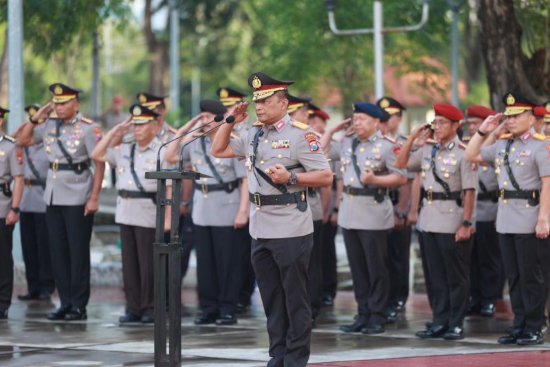 Kapolda Jatim Irjen Pol Drs Nanang Avianto pimpin ziarah dan Tabur Bunga