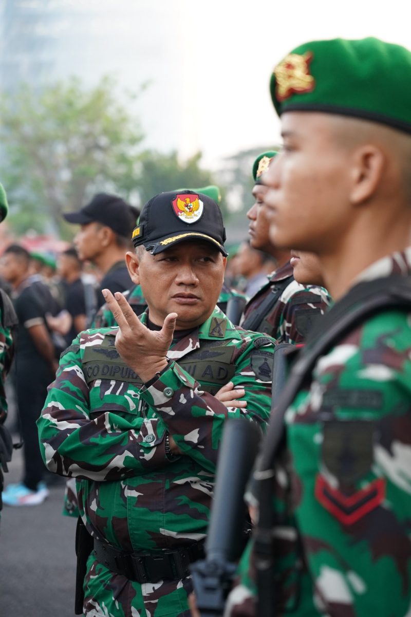 Kasrem 084/Bhaskara Jaya Kolonel Inf Nico Reza H. Dipura