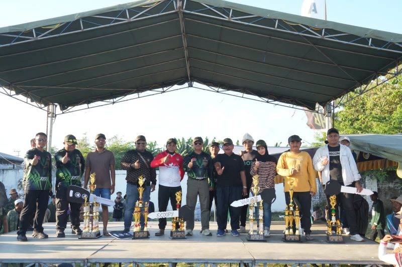 Danrem 084/Bhaskara Jaya Brigjen TNI Kohir saat acara Karapan Sapi