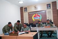 Danrem 084/Bhaskara Jaya Brigjen TNI Kohir saat Vicon Evaluasi KDKMP