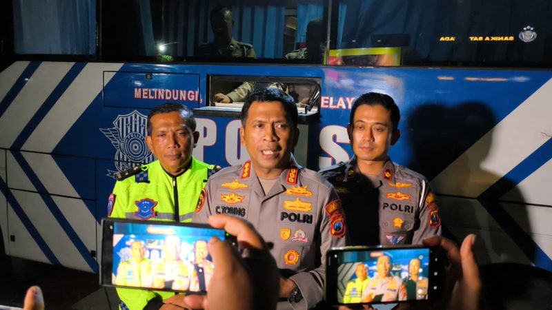 Kapolresta Sidoarjo Kombespol Christian Tobing berikan keterangan