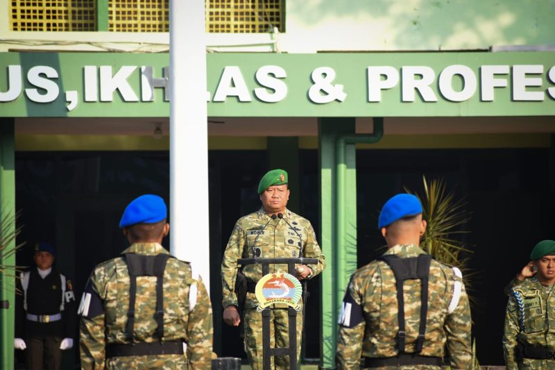 Danrem 084/Bhaskara Jaya Brigjen TNI Kohir pimpin upacara bendera 17-an
