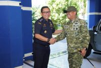 Danrem 084/Bhaskara Jaya Brigjen TNI Kohir bersama Kepala Bea Cukai Jatim Rusman Hadi