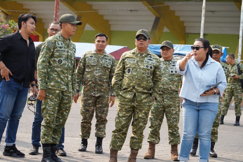 Danrem 084/Bhaskara Jaya Brigjen TNI Kohir tinjau GOR Delta Sidoarjo
