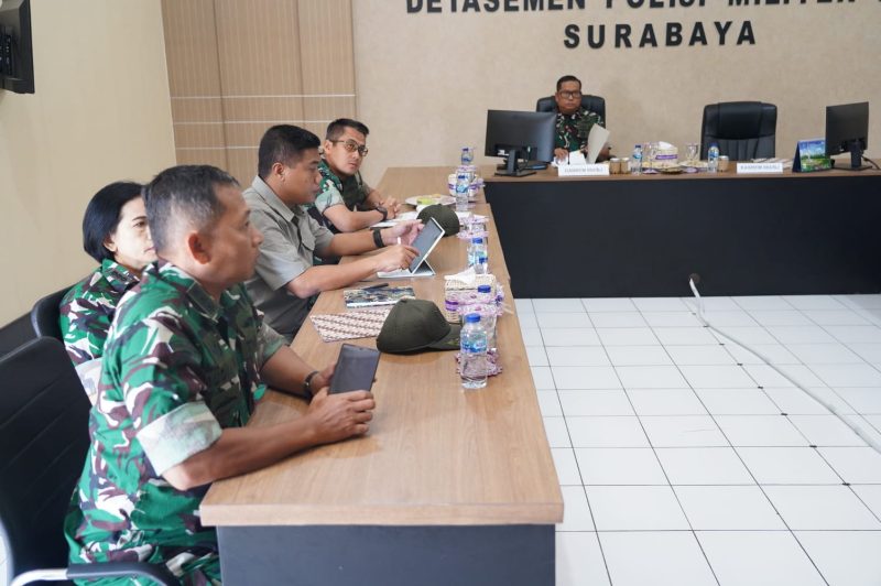 Danrem 084/Bhaskara Jaya Brigjen TNI Kohir saat pemaparan pembangunan jembatan Garuda