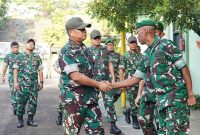 Danrem 084/Bhaskara Jaya Brigjen TNI Kohir tinjau kesiapan Denbekang V/4.B Surabaya