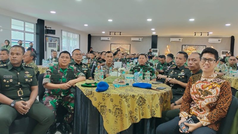 Upacara Sertijab di Denpom V/4 Surabaya