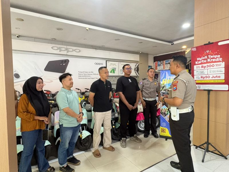 Satlantas Polres Mojokerto sosialisasi ke masyarakat terkait sepeda listrik