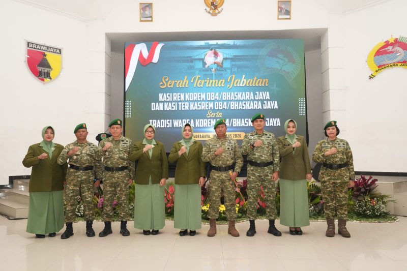 Danrem 084/Bhaskara Jaya Brigjen TNI Kohir saat pimpin sertijab