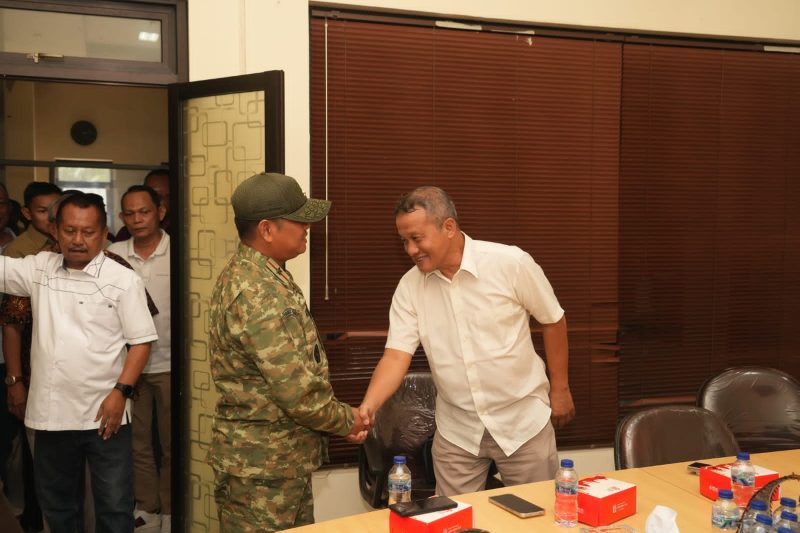 Danrem 084/Bhaskara Jaya Brigjen TNI Kohir silaturahmi ke PWI Jatim