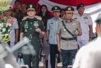 Kapolda Jatim Irjen Pol Drs Nanang Avianto saat upacara hari Juang Polri