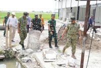 Danrem 084/Bhaskara Jaya Brigjen TNI Kohir tinjau KDKMP Porong