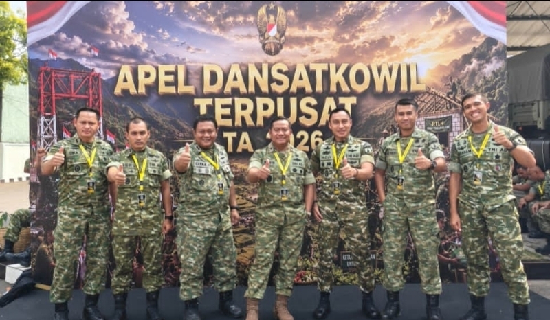 Danrem 084/Bhaskara Jaya Brigjen TNI Kohir saat acara Apel Dansatkowil di Bandung