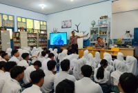 Polres Tulungagung sosialisasi penggunaan AI ke pelajar SMAN 1 Kalidawir