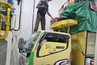 Karantina Jatim sita barang bukti burung dari Kalimantan