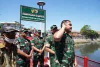 Danrem 084/Bhaskara Jaya Brigjen TNI Kohir dampingi Kasad Jenderal TNI Maruli Simanjuntak cek jembatan Garuda