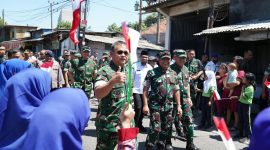 Danrem 084/Bhaskara Jaya Brigjen TNI Kohir dampingi Kasad Jenderal TNI Maruli Simanjuntak sapa warga